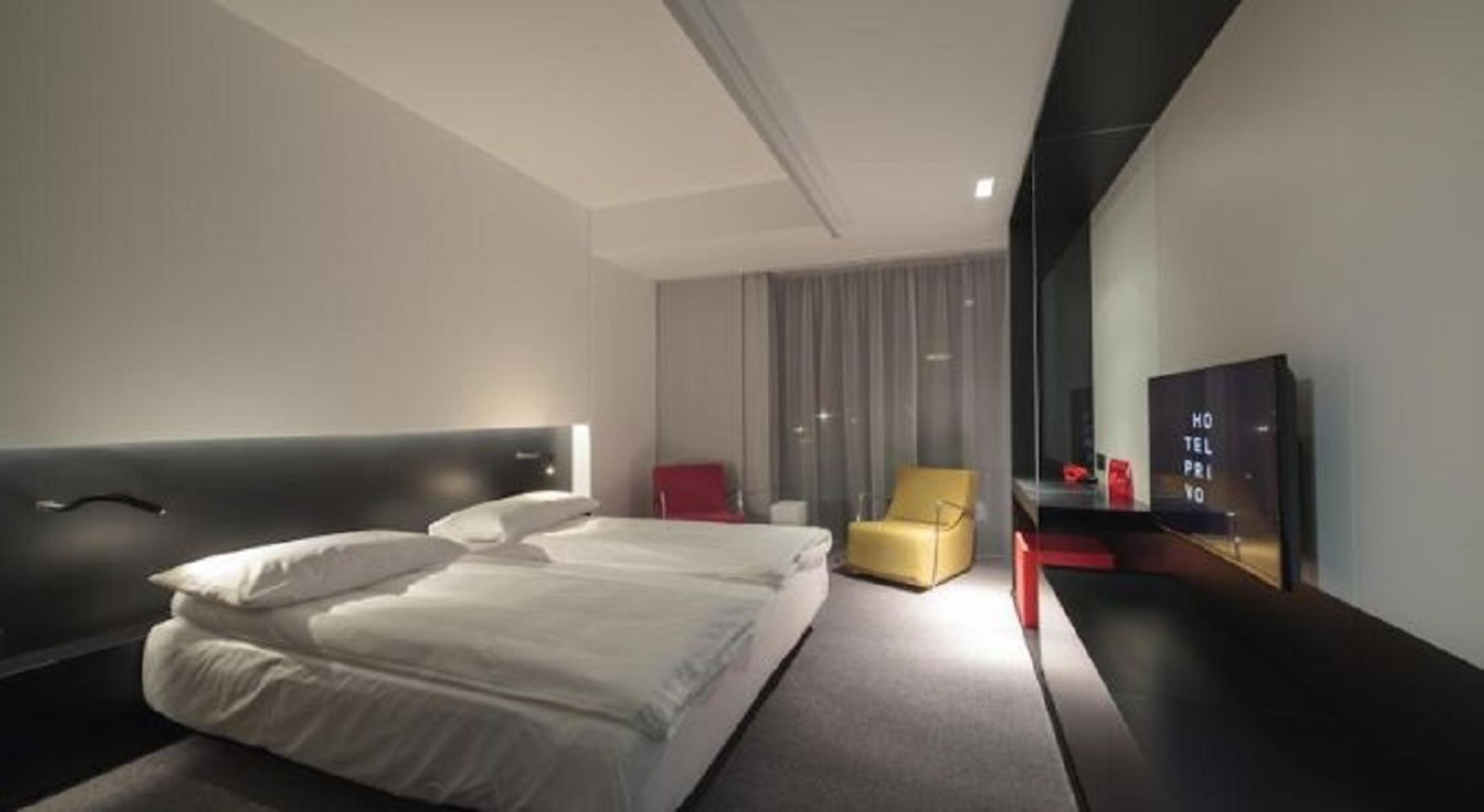 Hotel Privo Тиргу-Муреш Екстер'єр фото