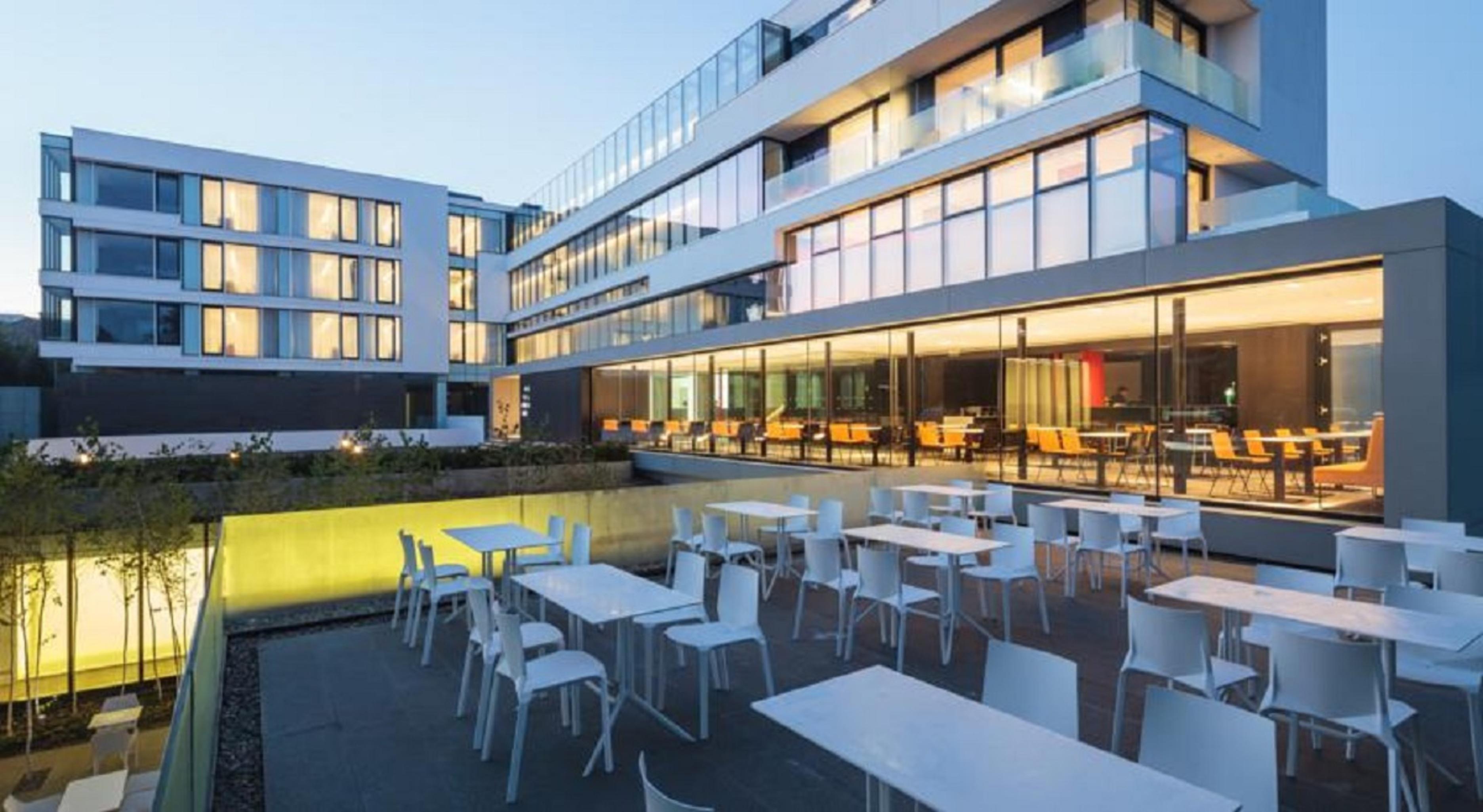 Hotel Privo Тиргу-Муреш Екстер'єр фото