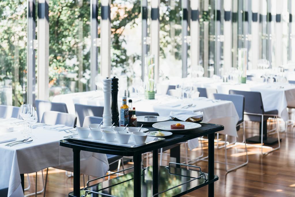 Hotel Privo Тиргу-Муреш Екстер'єр фото